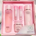 Bộ dưỡng da cao cấp 3W CLINIC FLOWER EFFECT EXTRA MOISTURIZING SKIN CARE SET – 