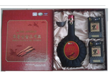 TINH CHẤT HẮC HỒNG SÂM 900ML